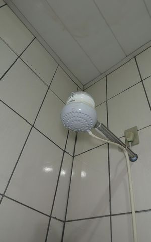 Casa à venda com 99m², 2 quartos e sem vagaBanheiro interno - Chuveiro