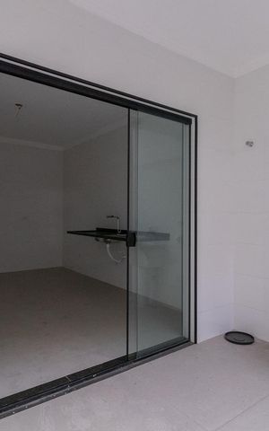 Casa à venda com 120m², 2 quartos e 2 vagas Casa à venda com 120m², 2 quartos e 2 vagasÁrea de Serviço