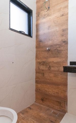 Casa à venda com 120m², 2 quartos e 2 vagas Casa à venda com 120m², 2 quartos e 2 vagasBanheiro da Suíte 2