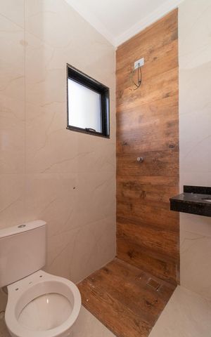 Casa à venda com 120m², 2 quartos e 2 vagas Casa à venda com 120m², 2 quartos e 2 vagasBanheiro da Suíte 2