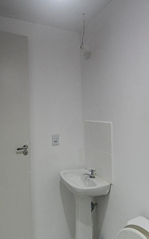 Apartamento à venda com 43m², 2 quartos e 1 vaga Apartamento à venda com 43m², 2 quartos e 1 vagaBanheiro