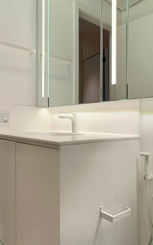Apartamento para alugar com 105m², 2 quartos e 1 vaga Apartamento para alugar com 105m², 2 quartos e 1 vagaBanheiro da suíte 1