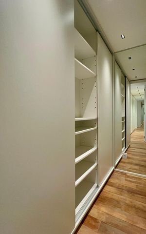 Apartamento para alugar com 105m², 2 quartos e 1 vaga Apartamento para alugar com 105m², 2 quartos e 1 vagaCloset da suíte 2