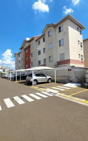 Apartamento à venda com 47m², 2 quartos e 1 vaga Apartamento à venda com 47m², 2 quartos e 1 vagaÁrea externa