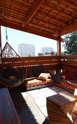 Casa à venda com 150m², 3 quartos e 4 vagas Casa à venda com 150m², 3 quartos e 4 vagasÁrea gourmet