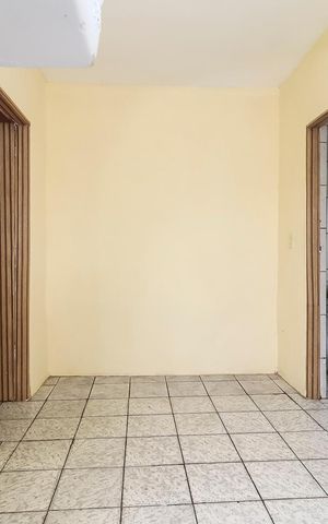 Casa à venda com 360m², 6 quartos e 4 vagasSala
