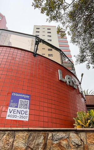Apartamento à venda com 163m², 3 quartos e 3 vagasFachada + plaquinha