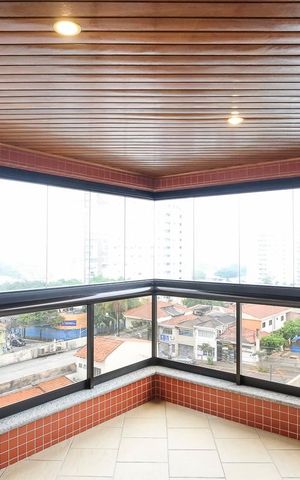 Apartamento à venda com 163m², 3 quartos e 3 vagasVaranda