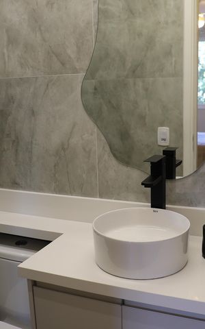 Apartamento à venda com 60m², 2 quartos e 1 vaga Apartamento à venda com 60m², 2 quartos e 1 vagaBanheiro da Suíte