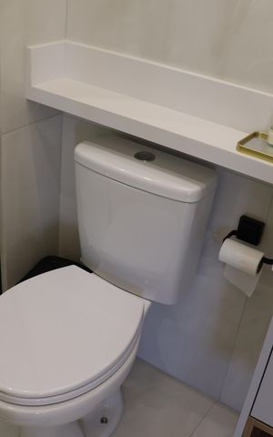 Apartamento à venda com 60m², 2 quartos e 1 vaga Apartamento à venda com 60m², 2 quartos e 1 vagaBanheiro Social