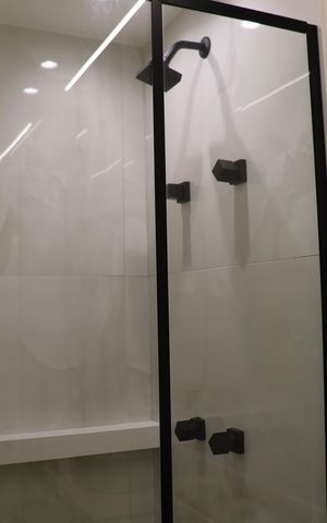 Apartamento à venda com 60m², 2 quartos e 1 vaga Apartamento à venda com 60m², 2 quartos e 1 vagaBanheiro Social