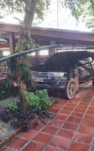 Casa à venda com 250m², 3 quartos e 2 vagas