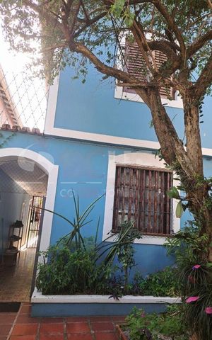 Casa à venda com 250m², 3 quartos e 2 vagas