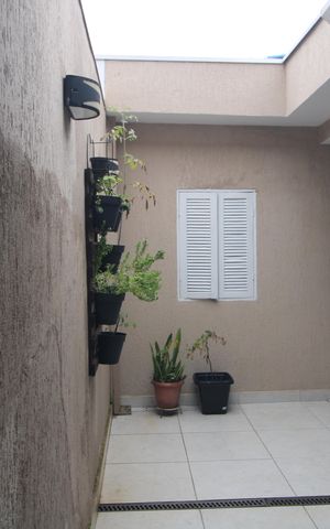Casa para alugar com 90m², 2 quartos e 2 vagasEdícula