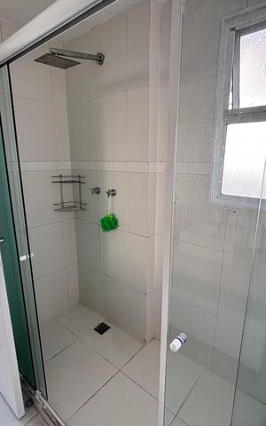Casa de condomínio à venda com 213m², 3 quartos e 3 vagas Casa de condomínio à venda com 213m², 3 quartos e 3 vagasBanheiro do Quarto 1