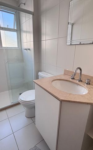 Casa de condomínio à venda com 213m², 3 quartos e 3 vagas Casa de condomínio à venda com 213m², 3 quartos e 3 vagasBanheiro