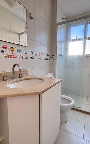 Casa de condomínio à venda com 213m², 3 quartos e 3 vagas Casa de condomínio à venda com 213m², 3 quartos e 3 vagasBanheiro do Quarto 2