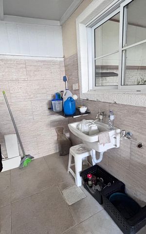 Casa de condomínio à venda com 213m², 3 quartos e 3 vagas Casa de condomínio à venda com 213m², 3 quartos e 3 vagasÁrea de Serviço