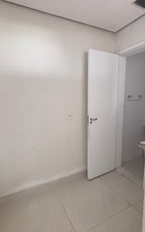 Casa de condomínio à venda com 213m², 3 quartos e 3 vagas Casa de condomínio à venda com 213m², 3 quartos e 3 vagasÁrea de Serviço