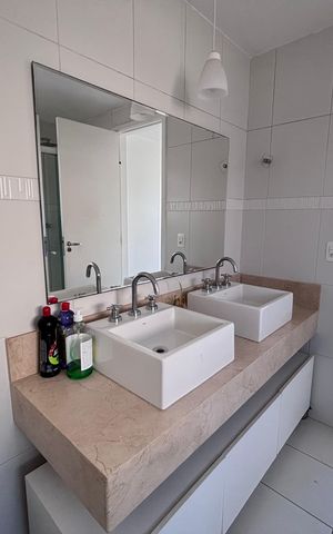 Casa de condomínio à venda com 213m², 3 quartos e 3 vagas Casa de condomínio à venda com 213m², 3 quartos e 3 vagasBanheiro do Quarto 1