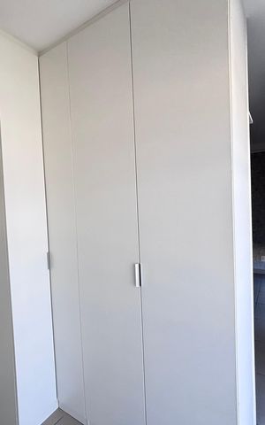 Casa de condomínio à venda com 213m², 3 quartos e 3 vagas Casa de condomínio à venda com 213m², 3 quartos e 3 vagasQuarto 1
