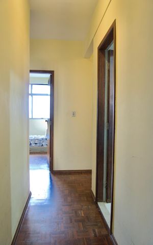 Apartamento à venda com 299m², 5 quartos e 3 vagas Apartamento à venda com 299m², 5 quartos e 3 vagasCorredor