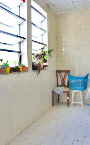 Apartamento à venda com 299m², 5 quartos e 3 vagas Apartamento à venda com 299m², 5 quartos e 3 vagasÁrea de Serviço