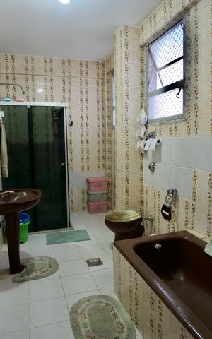 Apartamento à venda com 299m², 5 quartos e 3 vagas Apartamento à venda com 299m², 5 quartos e 3 vagasBanheiro