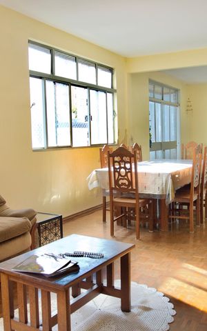 Apartamento à venda com 299m², 5 quartos e 3 vagas Apartamento à venda com 299m², 5 quartos e 3 vagasSala