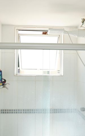 Apartamento à venda com 86m², 3 quartos e 1 vaga Apartamento à venda com 86m², 3 quartos e 1 vagaBanheiro da Suíte