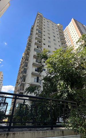 Apartamento à venda com 84m², 2 quartos e 2 vagasFachada