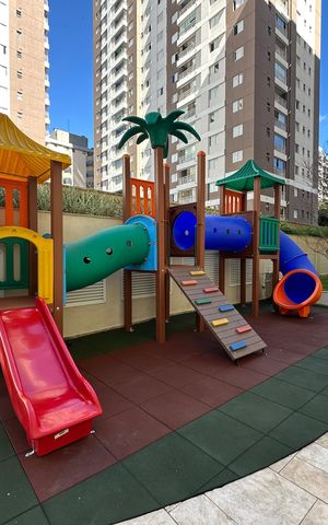 Apartamento à venda com 84m², 2 quartos e 2 vagasÁrea comum - Playground