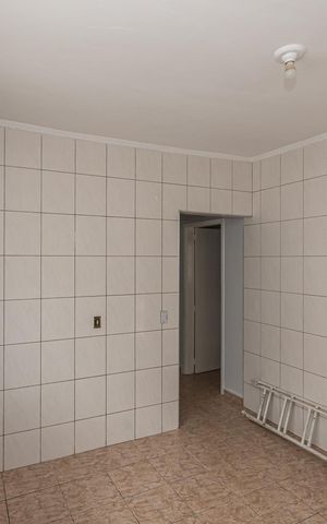 Casa à venda com 280m², 3 quartos e 2 vagas Casa à venda com 280m², 3 quartos e 2 vagasCozinha