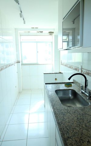 Apartamento à venda com 130m², 2 quartos e 2 vagasCozinha