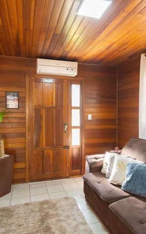 Casa à venda com 220m², 5 quartos e 4 vagas