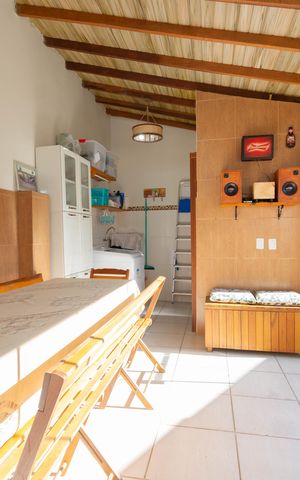 Casa à venda com 220m², 5 quartos e 4 vagas