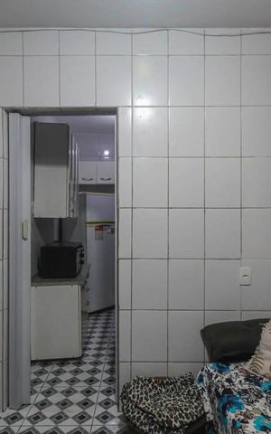 Casa à venda com 119m², 1 quarto e sem vaga