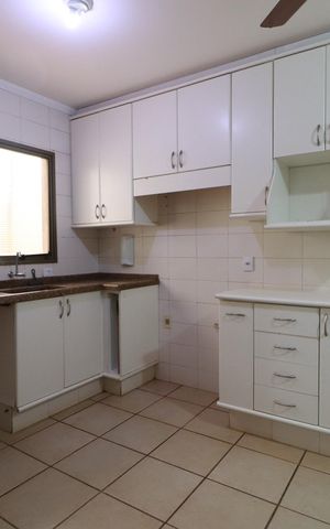 Apartamento para alugar com 155m², 4 quartos e 2 vagasCozinha 