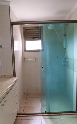Apartamento para alugar com 155m², 4 quartos e 2 vagasBanheiro suite 1