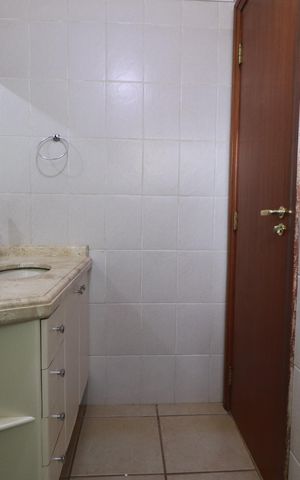 Apartamento para alugar com 155m², 4 quartos e 2 vagasBanheiro social 