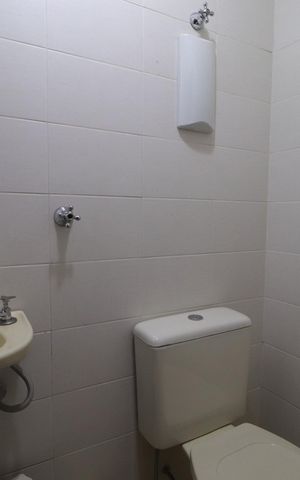 Apartamento para alugar com 155m², 4 quartos e 2 vagasBanheiro de serviço 