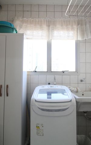 Apartamento à venda com 107m², 3 quartos e 2 vagasÁrea de Serviço