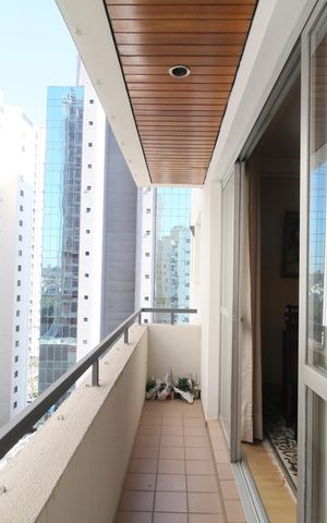 Apartamento à venda com 107m², 3 quartos e 2 vagasVaranda