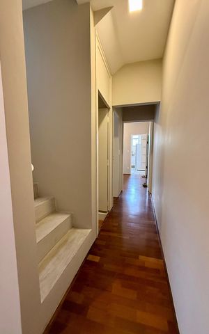 Casa à venda com 204m², 4 quartos e 2 vagas