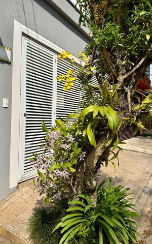 Casa à venda com 204m², 4 quartos e 2 vagas