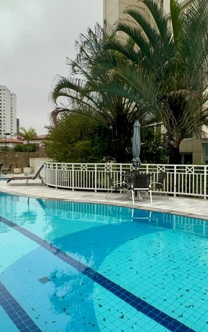 Apartamento à venda com 47m², 2 quartos e 1 vaga Apartamento à venda com 47m², 2 quartos e 1 vagaPiscina
