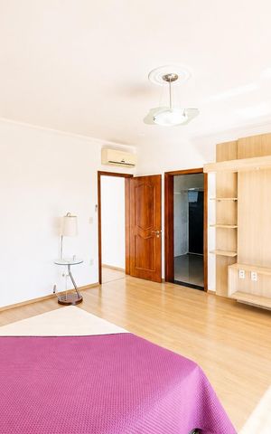 Casa de condomínio para alugar com 388m², 4 quartos e 4 vagas Casa de condomínio para alugar com 388m², 4 quartos e 4 vagasQuarto 3