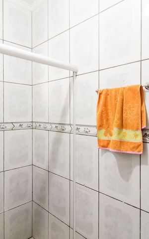 Casa à venda com 220m², 3 quartos e 10 vagas Casa à venda com 220m², 3 quartos e 10 vagasBanheiro