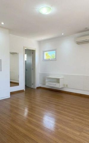 Casa de condomínio para alugar com 230m², 3 quartos e 4 vagas Casa de condomínio para alugar com 230m², 3 quartos e 4 vagasQuarto 1