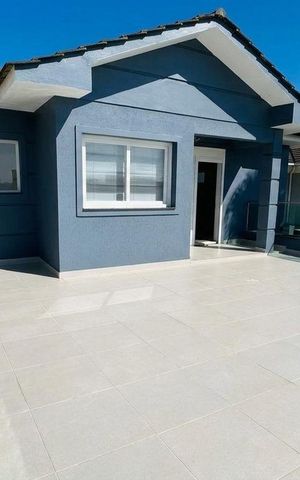 Casa de condomínio para alugar com 230m², 3 quartos e 4 vagas